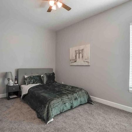 Entire House-Comfy/Close To Downtown/Ybor Tampa Exterior photo